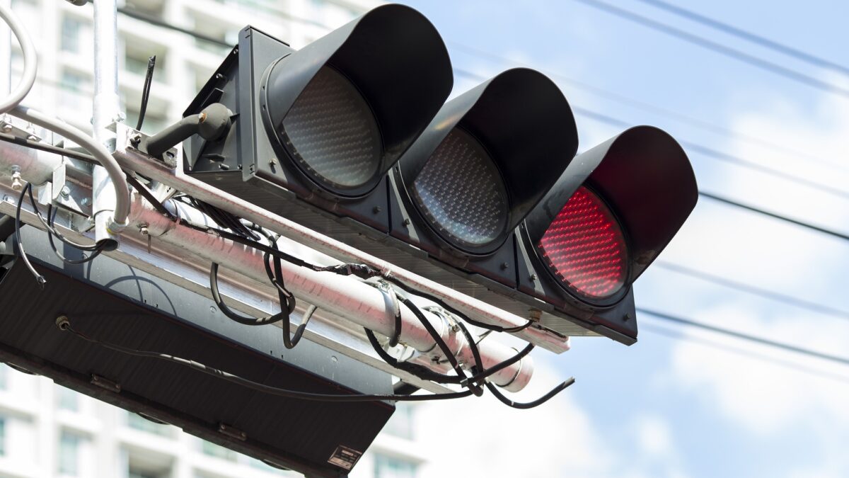 traffic lights and Adam Smith's Laissez-faire
