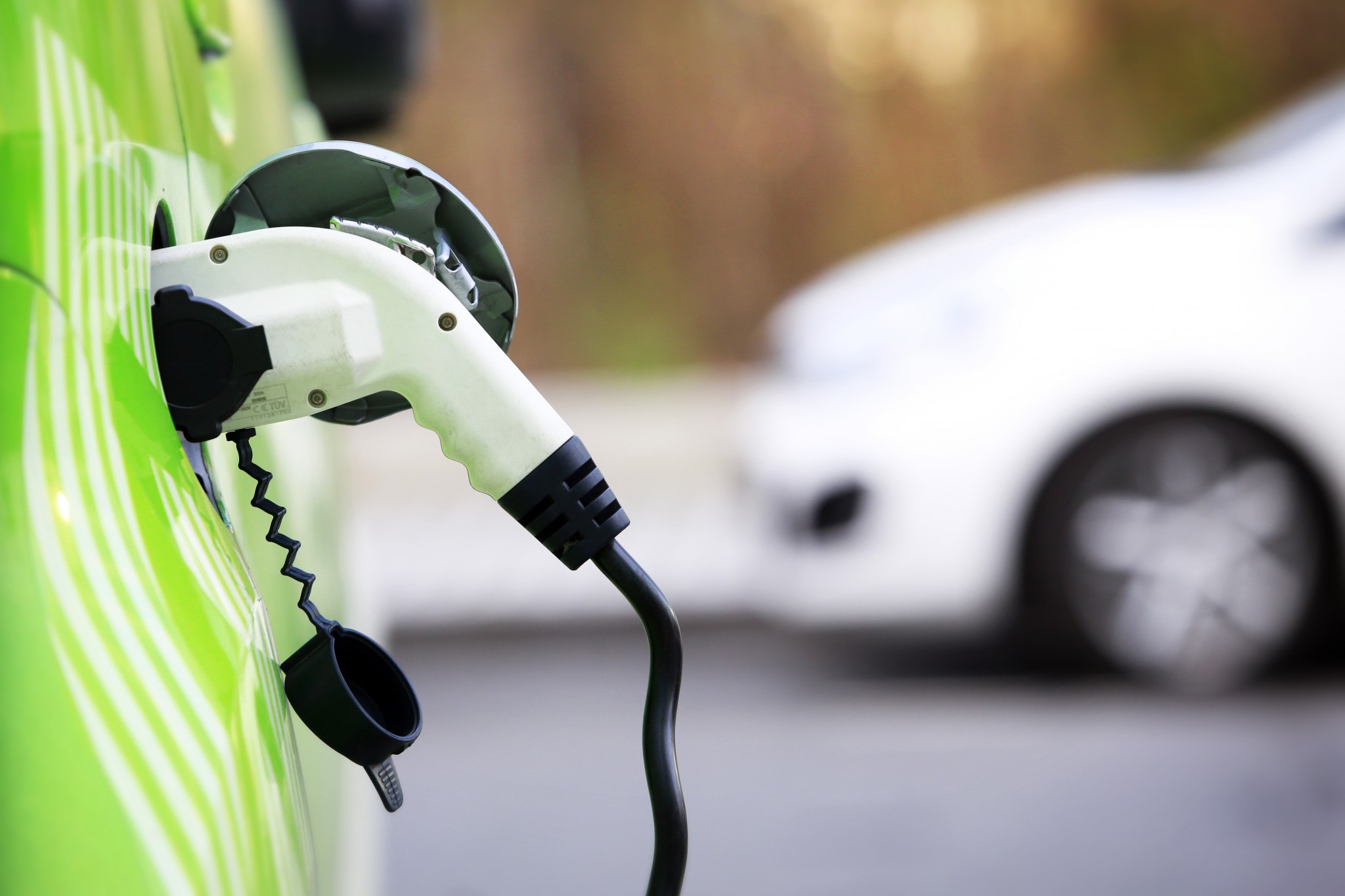 Weekly Economic News Roundup and electric vehicle charging stationeconomics