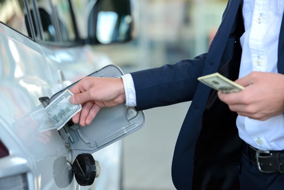 weekly economic news roundup and gasoline prices