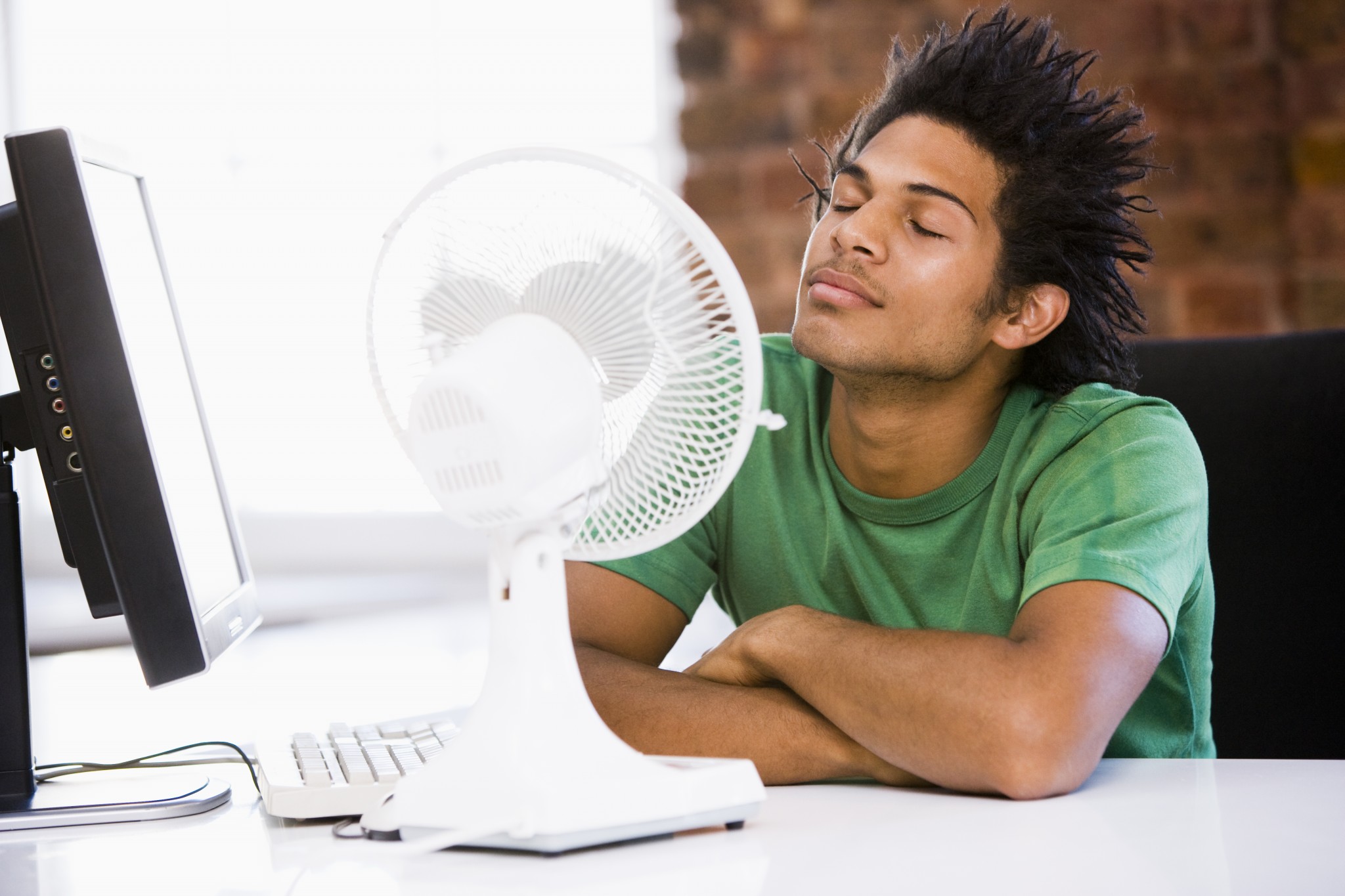 Everyday economics and air conditioning as an innovation