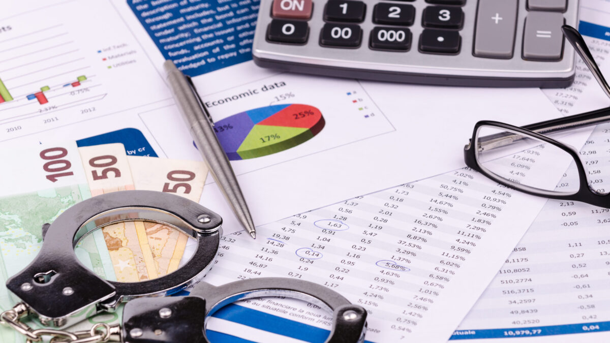 Weekly Roundup and good governance and insider trading