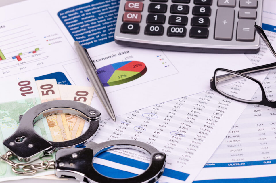 Weekly Roundup and good governance and insider trading