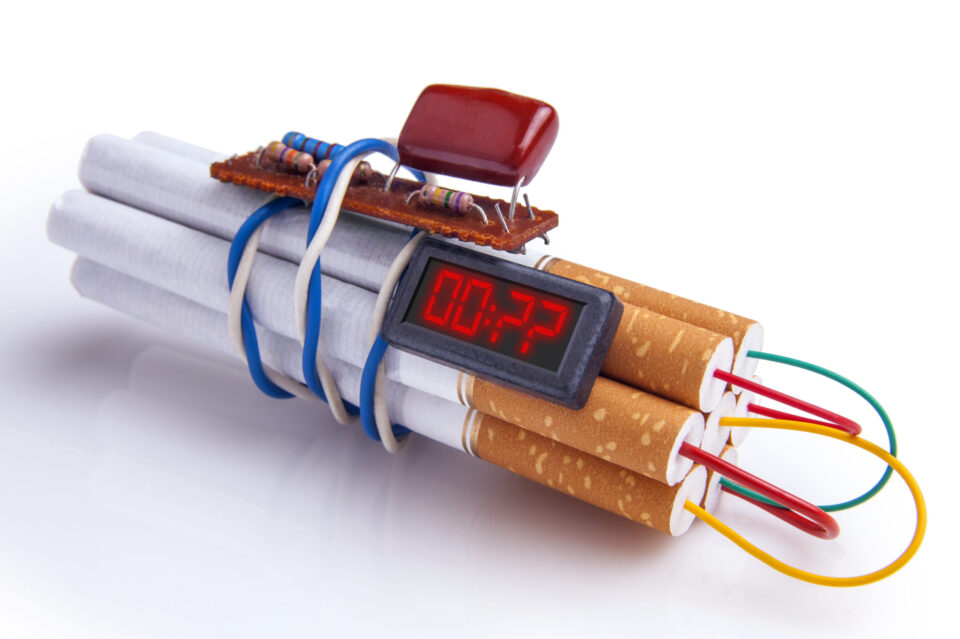 commitment devices to stop smoking