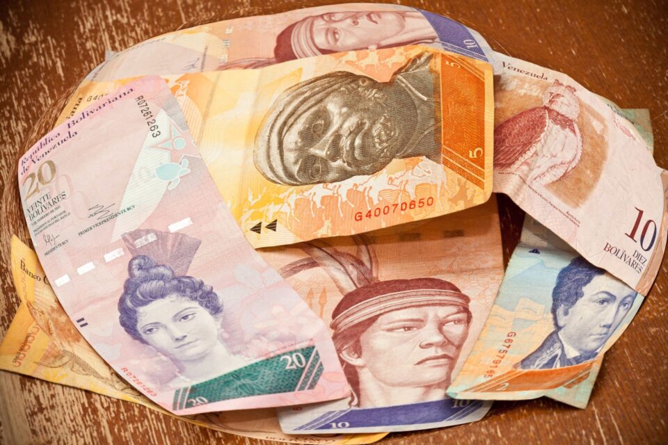 Everyday economics for hyperinflation