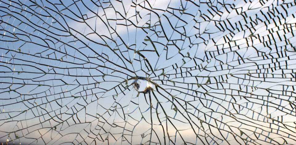 Weekly Economic News Roundup and glass ceiling