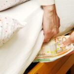 Cash withdrawals from Greek banks constrain economic growth and reflect monetary policy problems.