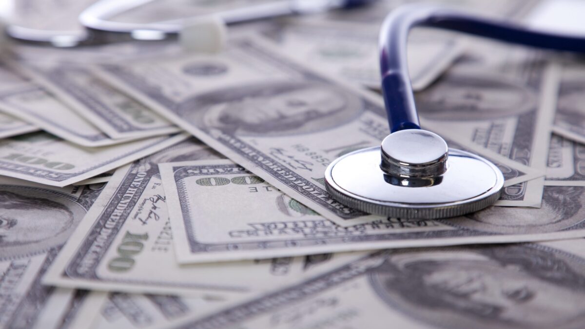 weekly roundup and female life expectancy and state fiscal policy