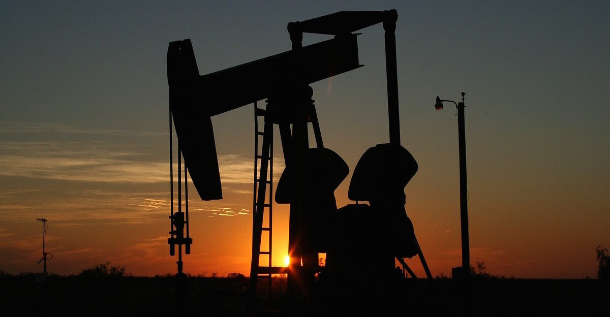 Weekly Economic News Roundup and oil facts