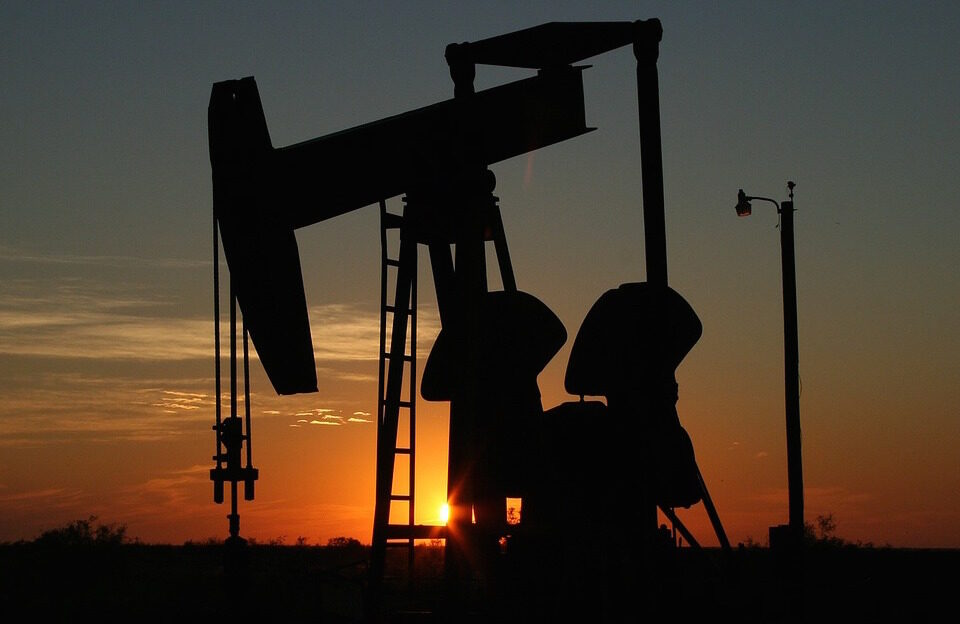 Weekly Economic News Roundup and oil facts