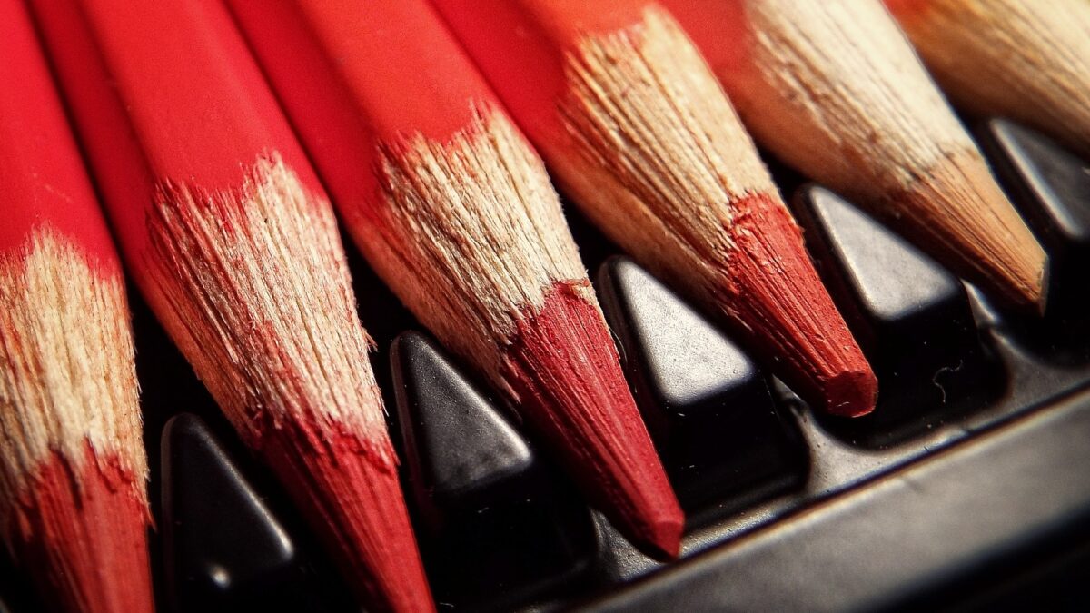 Weekly Economic News Roundup financial decisions and red print