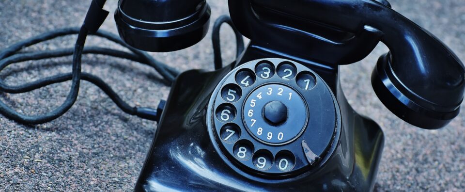 Weekly Economic News Roundup and cellphone-only users