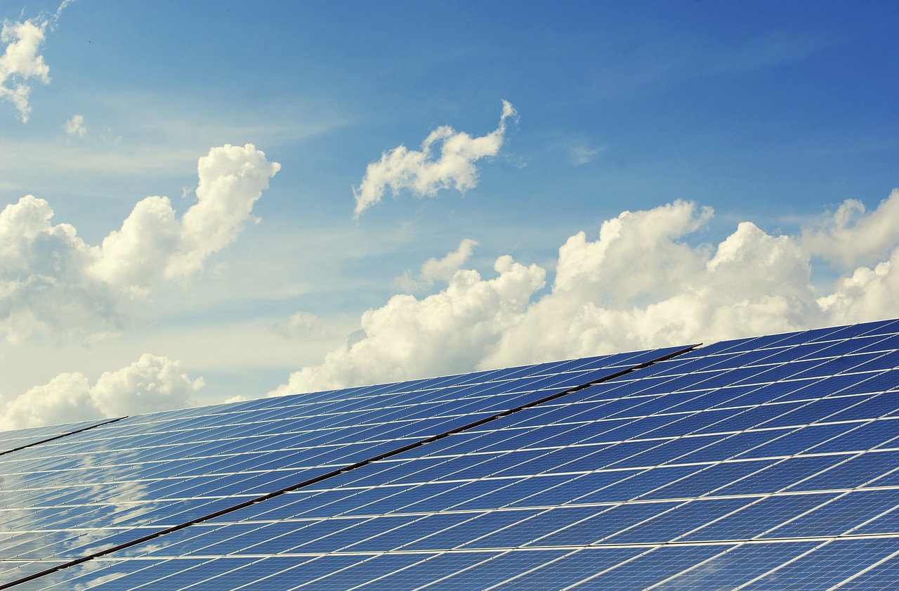 Weekly economic news roundup and solar panels in Puerto Rico