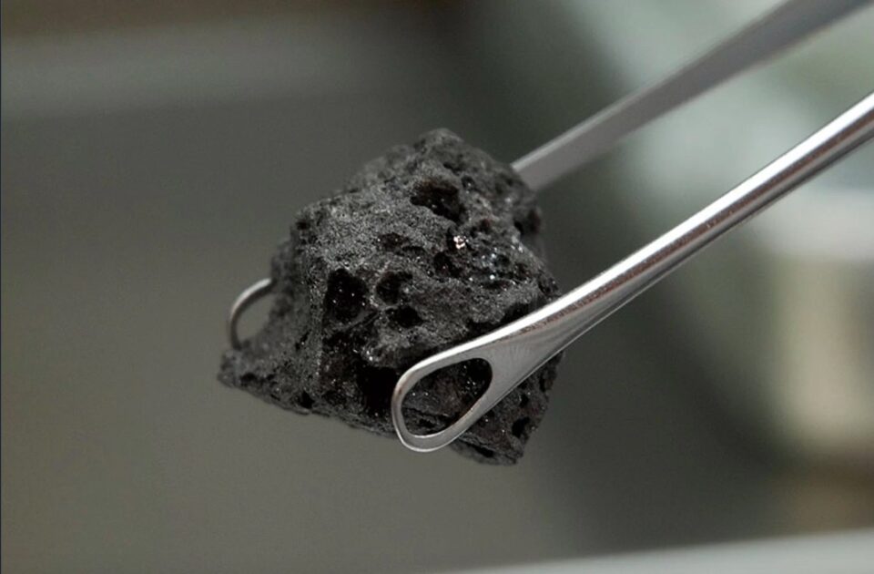 Our Weekly News Roundup and moon dust markets