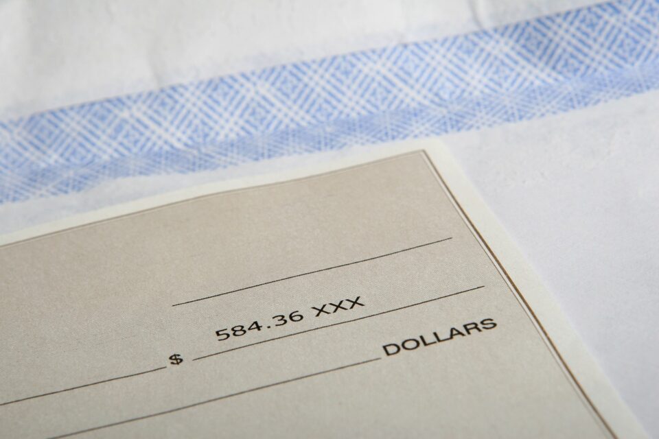 eekly Economic News Roundup and check use