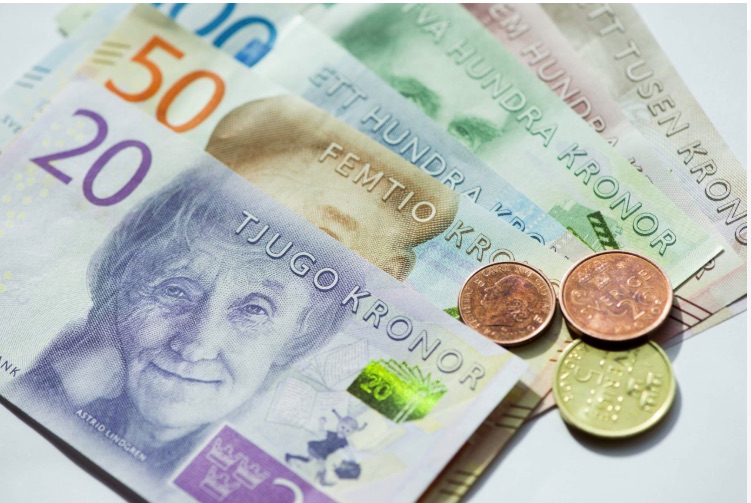 Weekly Economic News Roundup and Sweden's cashless economy