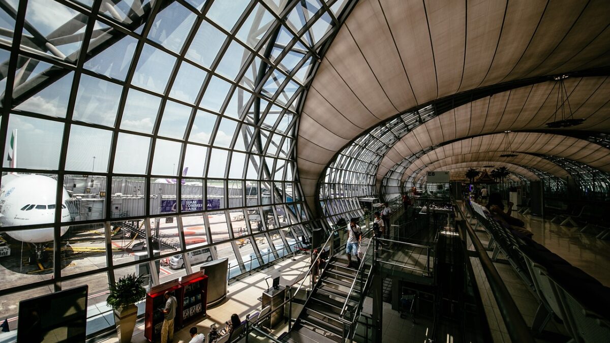 Weekly Economic News Roundup and airport competition