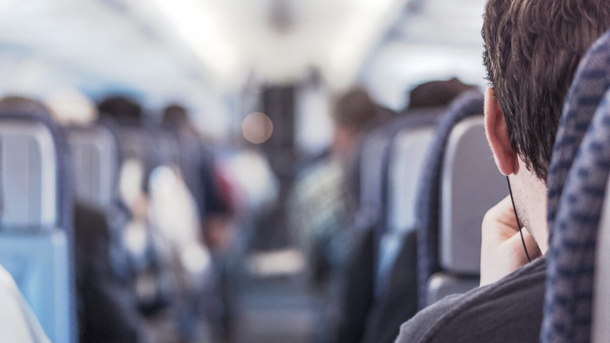 economic news roundup and speedy boarding