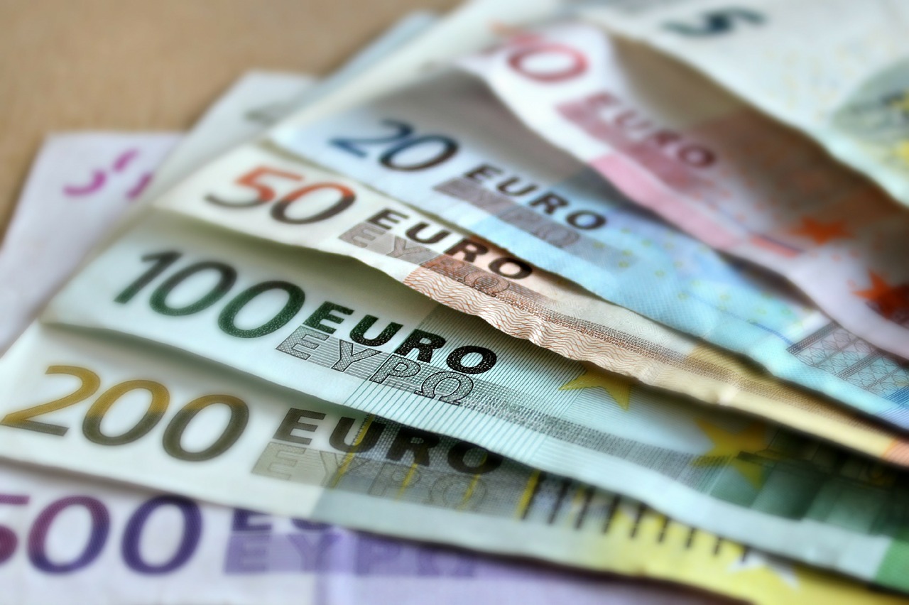 Weekly Economic News Roundup and guaranteed income