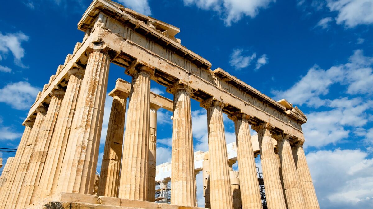 Weekly Economic News Roundup and Greece length of the workweek