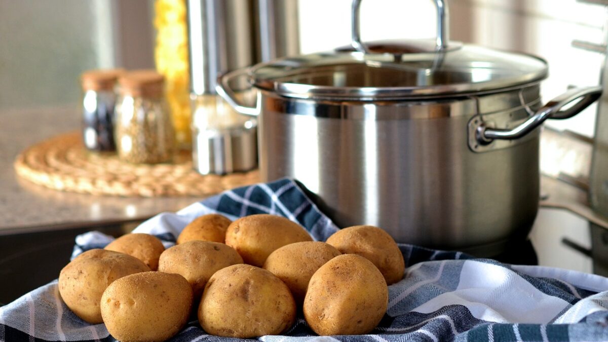 Weekly Economic News Roundup and kitchen history