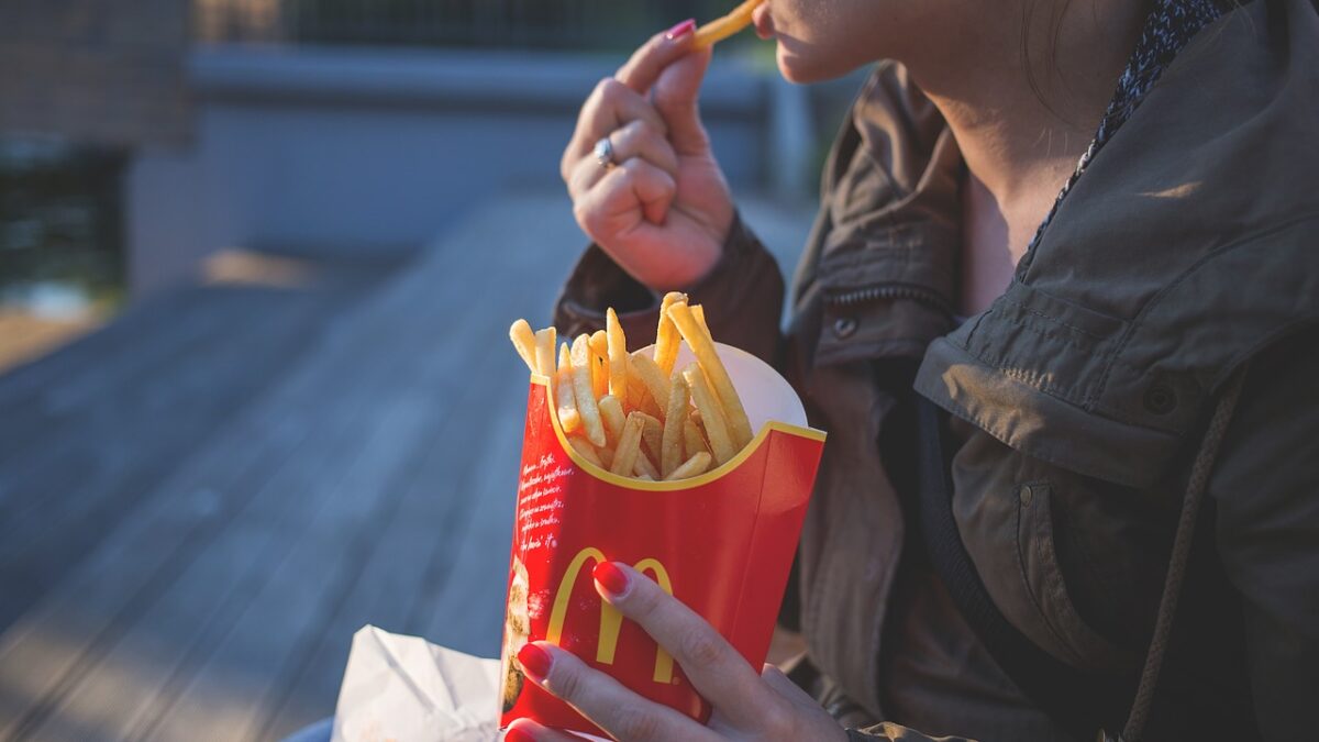 Weekly Economic News Roundup and fast food