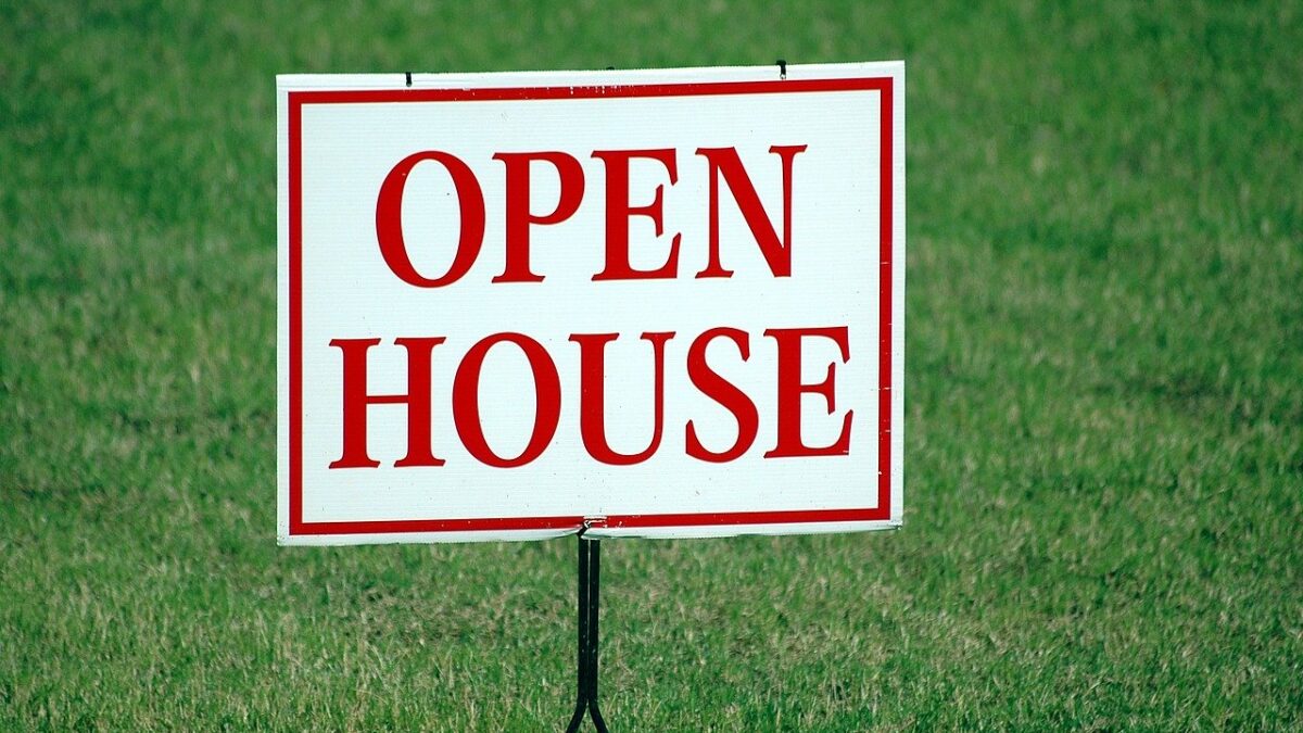Weekly Economic News Roundup and Baby Boomer home sales