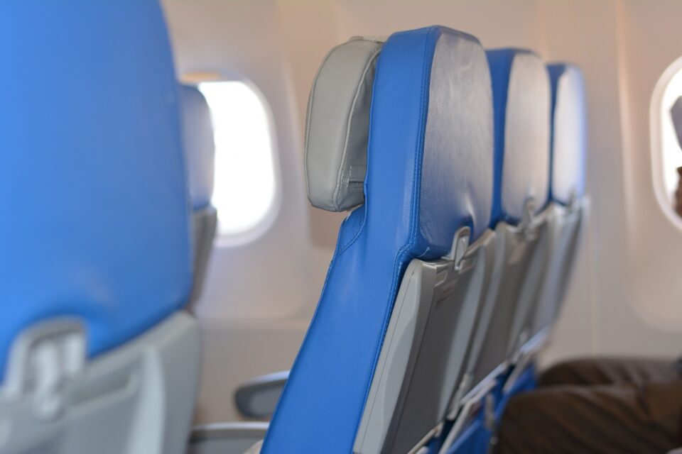 Weekly Economic News Roundup and airplane etiquette