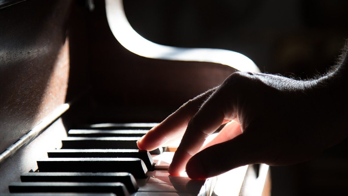 one-size-fits-all piano