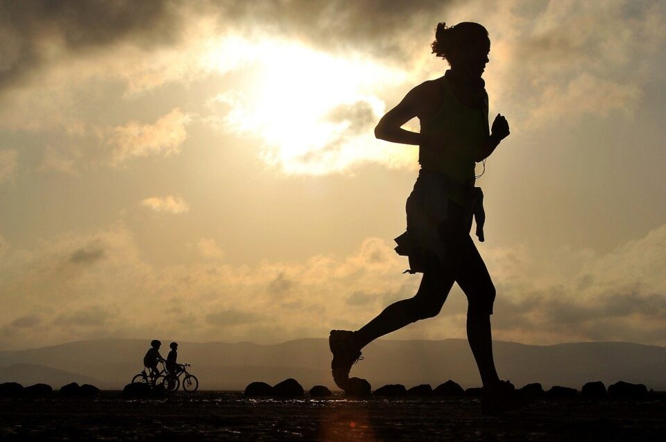 Weekly Economic News Roundup and incentivizing exercise