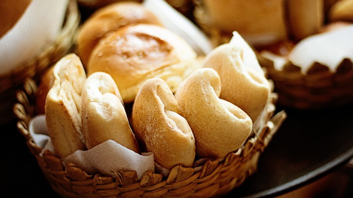 Weekly economic news roundup and rising restaurant costs