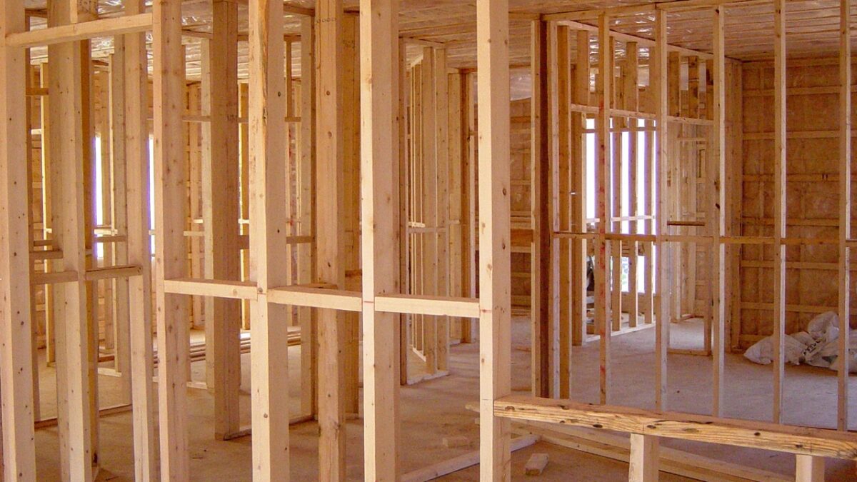 housing spending