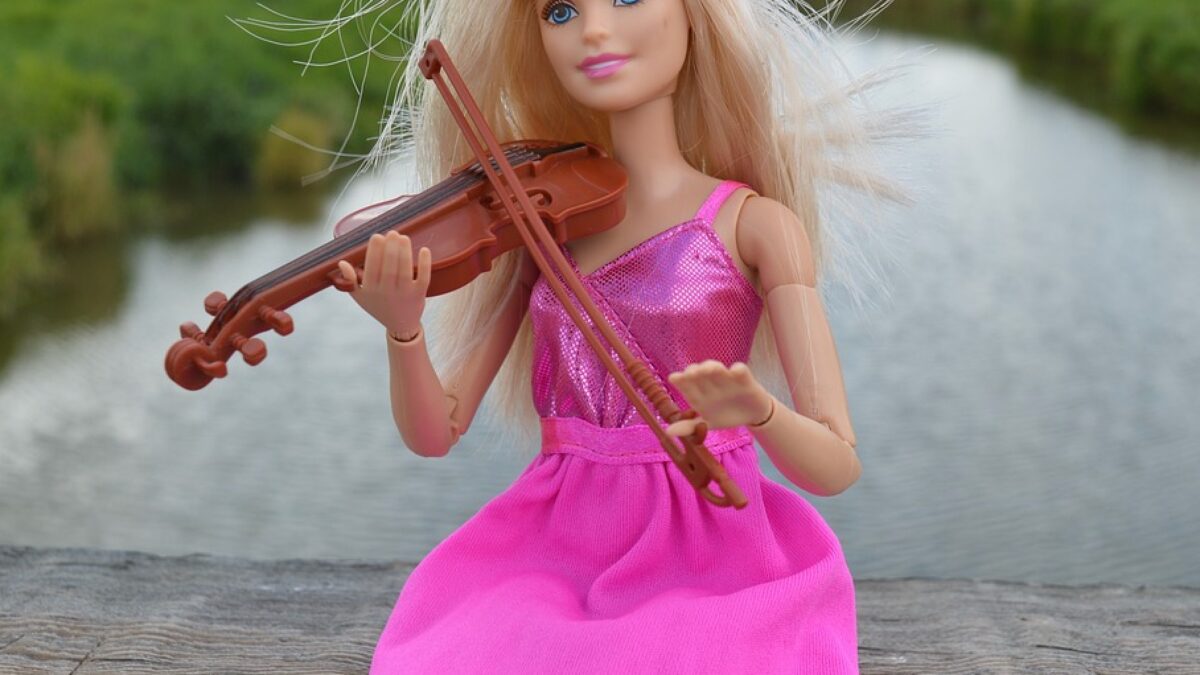 Weekly Economic News Roundup and Barbie pink