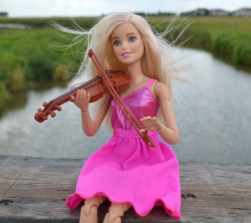 Weekly Economic News Roundup and Barbie pink