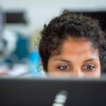 Weekly Economic News Roundup and younger working women