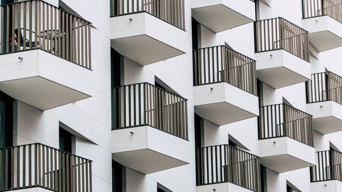 Weekly Economic News Roundup and housing shortage