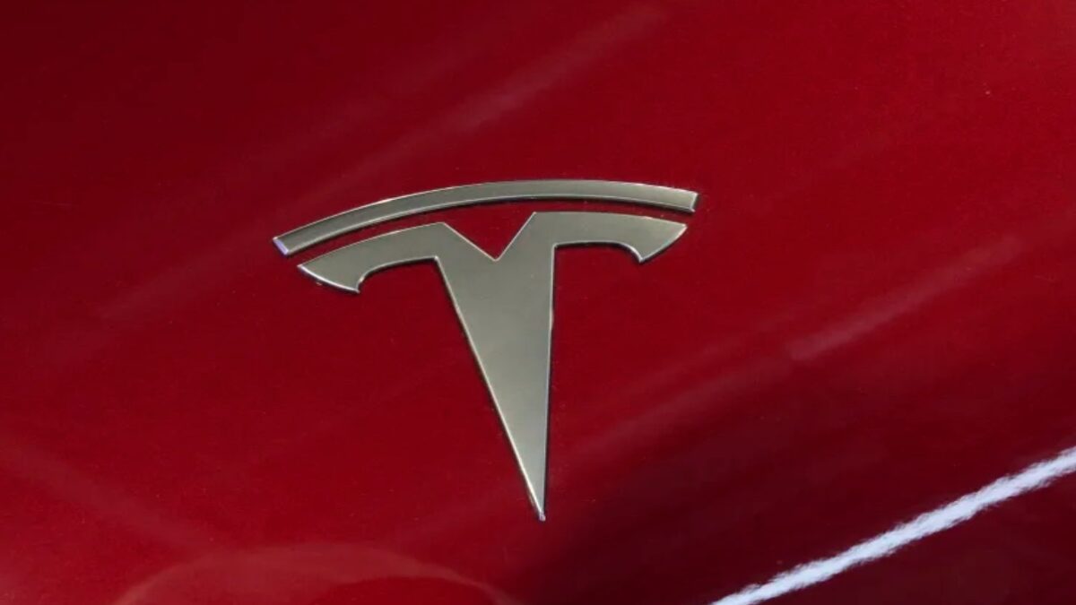 Weekly Economic News Roundup and Tesla