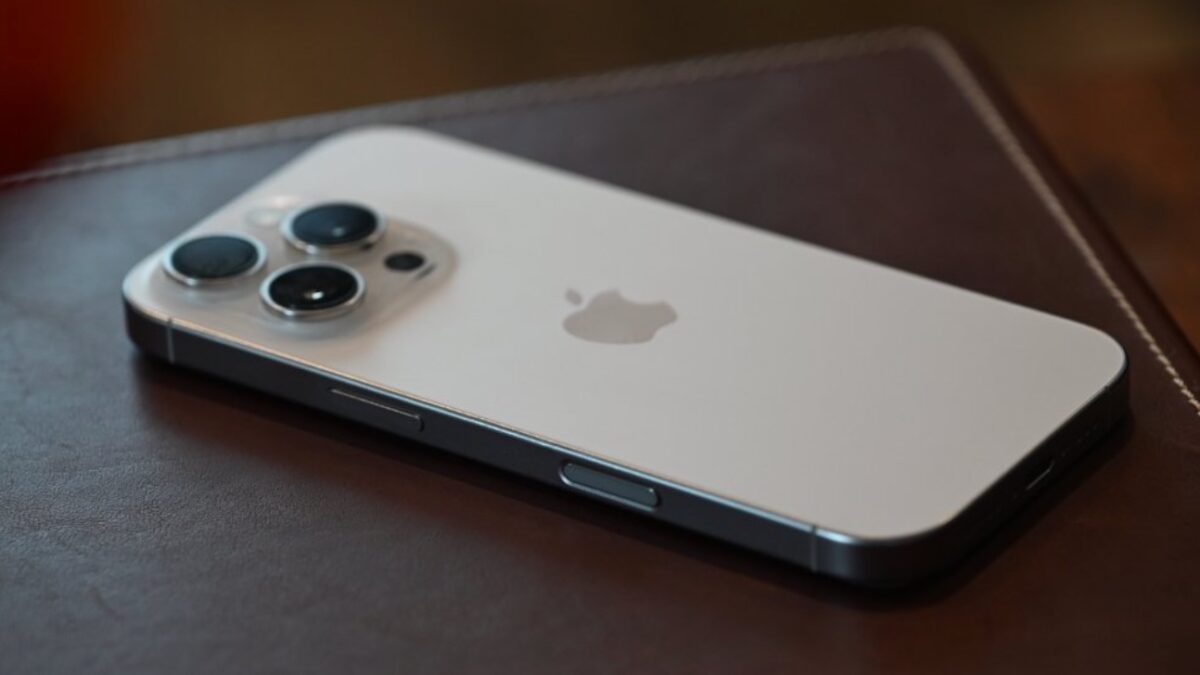 iPhone teardown