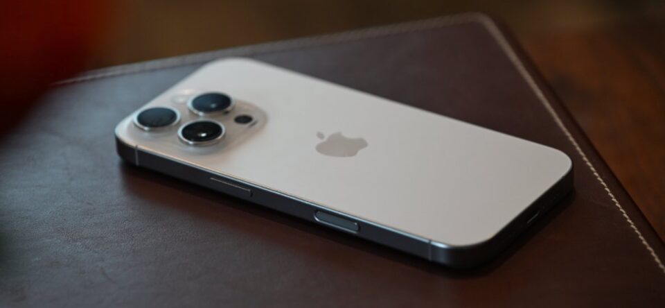 iPhone teardown