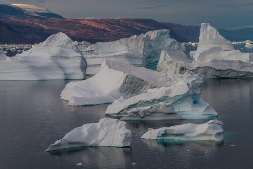 Arctic icebreakers
