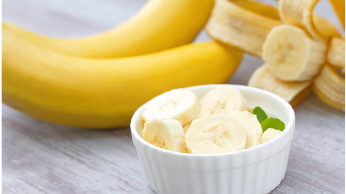 Weekly Economic News Roundup and banana facts