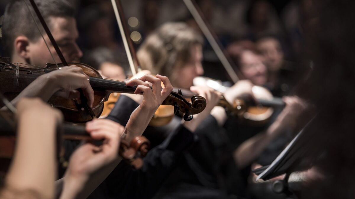 Weekly Economic News Roundup and musical instrument tariffs